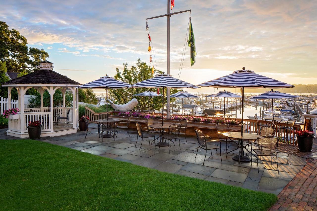 Inn At Harbor Hill Marina Niantic Extérieur photo